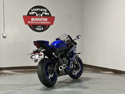 2025 Yamaha YZF-R7 - Photo 5