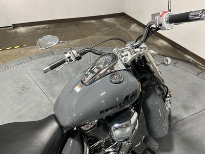 2025 Suzuki Boulevard C50 - Photo 15