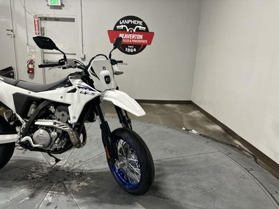 2025 Suzuki DR-Z4SMM5 - Photo 10