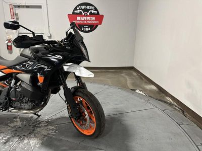 2024 KTM 890 SMT - Photo 10