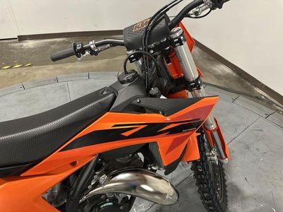 2025 KTM 125 SX - Photo 11