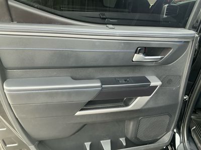 2023 Toyota Tundra 4WD — photo 10 view