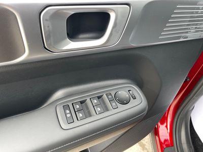 2025 Hyundai Santa Fe - Photo 7