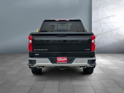 2021 Chevrolet Silverado 1500 - Photo 3