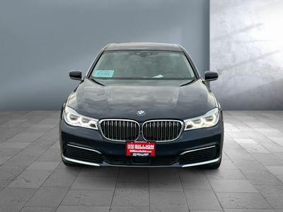 2019 BMW 7 Series - Photo 2