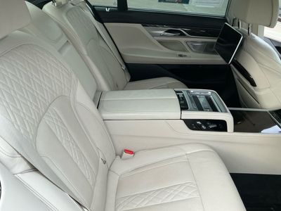 2019 BMW 7 Series - Photo 12