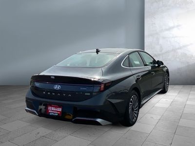 2026 Hyundai Sonata Hybrid — interior view
