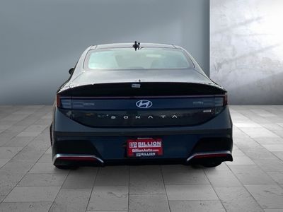 2026 Hyundai Sonata Hybrid — detail view