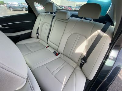 2026 Hyundai Sonata Hybrid — photo 9 view