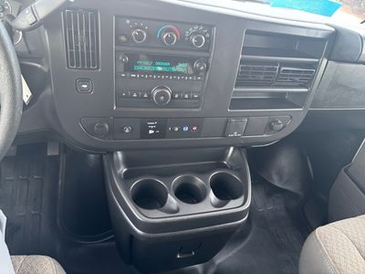 2025 Chevrolet Express Passenger — photo 10 view