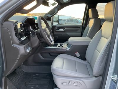 2026 GMC Sierra 2500HD — photo 12 view