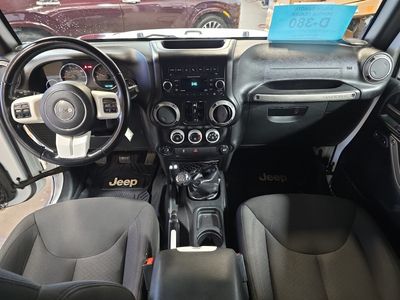 2016 Jeep Wrangler Unlimited — photo 12 view