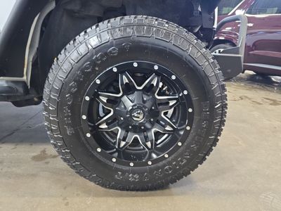 2016 Jeep Wrangler Unlimited — engine compartment view
