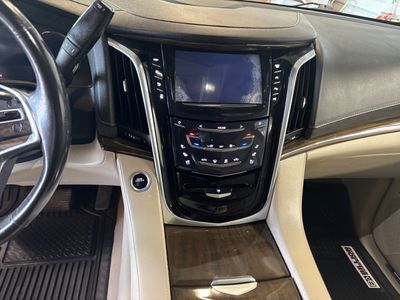 2020 Cadillac Escalade - Photo 12