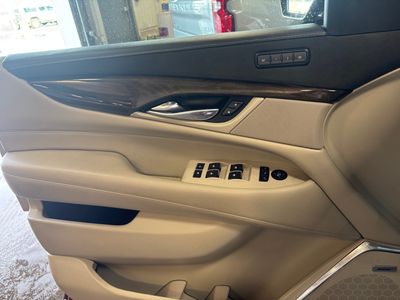 2020 Cadillac Escalade - Photo 15