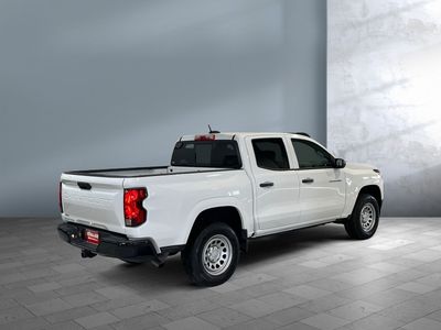 2025 Chevrolet Colorado - Photo 2