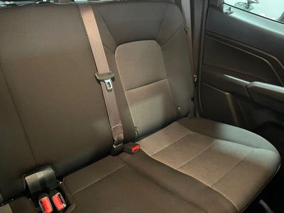 2025 Chevrolet Colorado - Photo 12