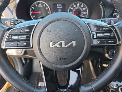 2023 Kia Seltos — photo 15 view