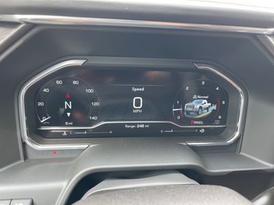 2025 GMC Sierra 2500HD — photo 11 view