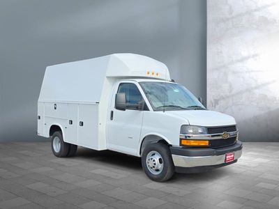 2025 Chevrolet Express Commercial Cutaway - Photo 1