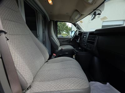 2025 Chevrolet Express Commercial Cutaway - Photo 9