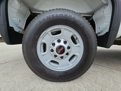 2025 GMC Sierra 2500HD — photo 10 view