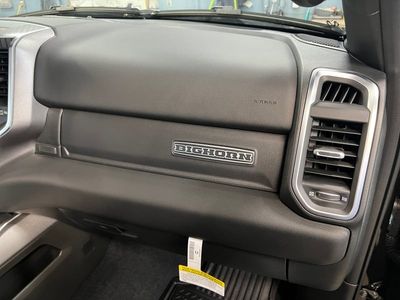 2025 Ram 1500 - Photo 8