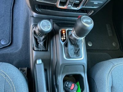 2026 Jeep Wrangler - Photo 15