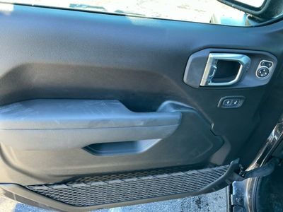 2026 Jeep Wrangler - Photo 10