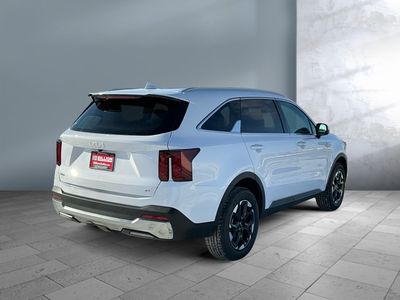 2026 Kia Sorento - Photo 3