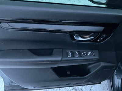 2023 Honda CR-V Hybrid — photo 11 view