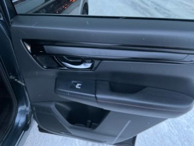 2023 Honda CR-V Hybrid — photo 8 view