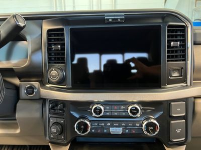 2026 Ford Super Duty F-350 SRW — photo 12 view