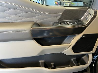2026 Ford Super Duty F-350 SRW — photo 9 view