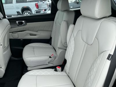 2026 Kia Sorento Hybrid — photo 7 view