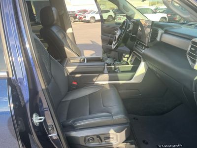 2022 Toyota Tundra 4WD — photo 11 view