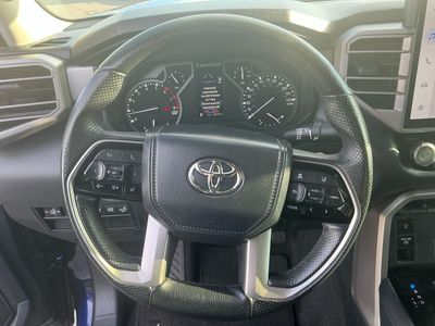 2022 Toyota Tundra 4WD — photo 8 view