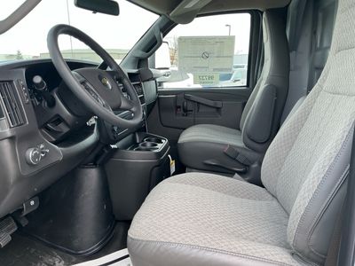2025 Chevrolet Express Commercial Cutaway - Photo 5
