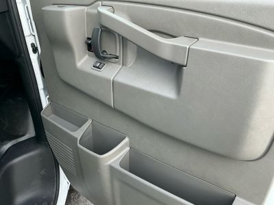 2025 Chevrolet Express Commercial Cutaway - Photo 7