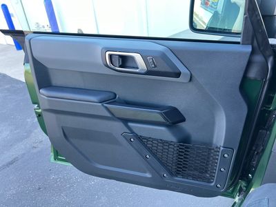 2024 Ford Bronco — photo 12 view