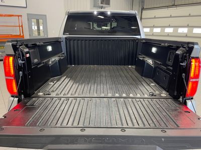 2025 Toyota Tacoma — photo 15 view