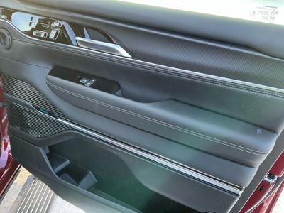 2026 Jeep Grand Wagoneer L - Photo 8