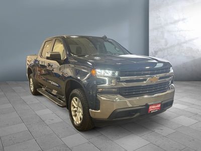 2021 Chevrolet Silverado 1500 — front three-quarter view