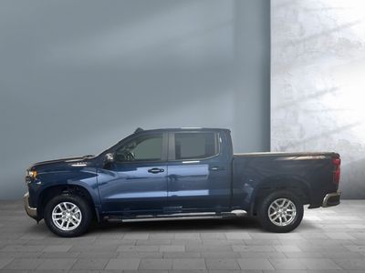 2021 Chevrolet Silverado 1500 — engine compartment view