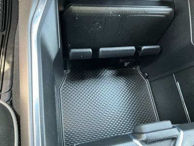 2025 Ram 1500 — photo 12 view
