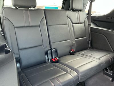 2022 Chevrolet Tahoe — photo 11 view