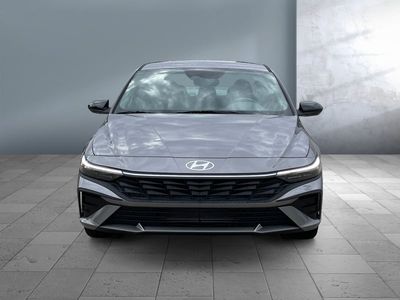 2025 Hyundai Elantra - Photo 1