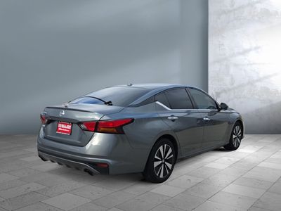 2019 Nissan Altima — rear three-quarter view