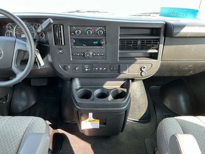 2025 Chevrolet Express Passenger - Photo 15