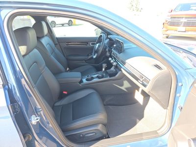2026 Honda Civic Sedan Hybrid — photo 9 view